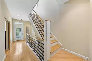 18 Taylor Place Dr, Saint Louis, MO 63108 - Photo 37