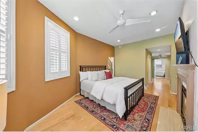 18 Taylor Place Drive, Saint Louis, MO 63108 - Photo 53