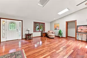 7001 Weber Rd, Saint Louis, MO 63123 - Photo 9