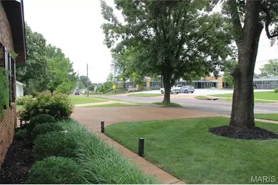 7001 Weber Road, Saint Louis, MO 63123 - Photo 7