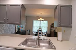 1141 Sunbolt Dr, Mehlville, MO 63129 - Photo 29