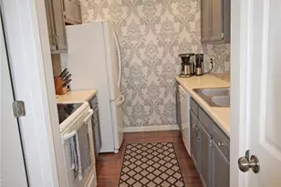 1141 Sunbolt Dr, Mehlville, MO 63129 - Photo 17