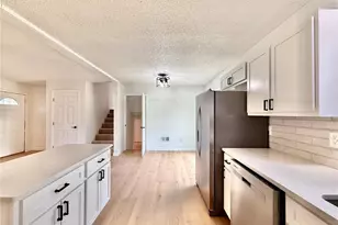 100 Pelican Dr, Park Hills, MO 63601 - Photo 5
