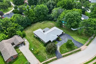 3616 Taylor Ave, Bridgeton, MO 63044 - Photo 3