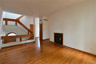 22 Columbus Square Dr, Saint Louis, MO 63101 - Photo 9