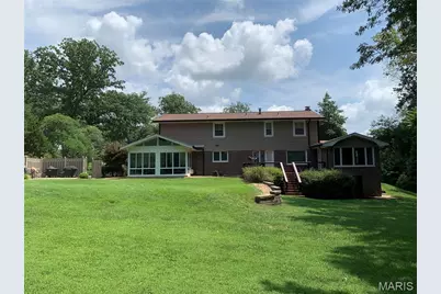 21 Meadowbrook Country Club Estate Estate, Ballwin, MO 63011 - Photo 3