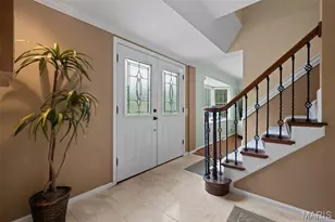 21 Meadowbrook Country Club Estate Estate, Ballwin, MO 63011 - Photo 5