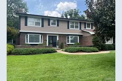 21 Meadowbrook Country Club Estate Estate, Ballwin, MO 63011 - Photo 1