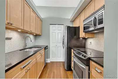 4496 Maryland Avenue #1B, Saint Louis, MO 63108 - Photo 11