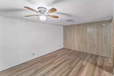 1826 Oliveto Lane, Hazelwood, MO 63042 - Photo 17