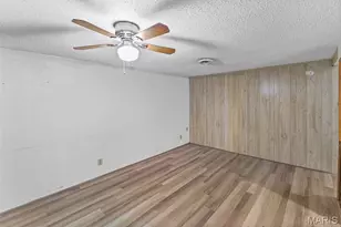 1826 Oliveto Ln, Hazelwood, MO 63042 - Photo 17