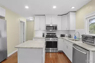 4212 Sweet Gum Dr, Saint Louis, MO 63125 - Photo 9