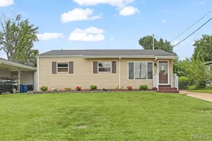 4212 Sweet Gum Dr, Saint Louis, MO 63125 - Photo 1