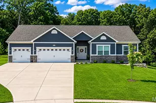 111 Providence Rdg Ct, Wentzville, MO 63385 - Photo 1