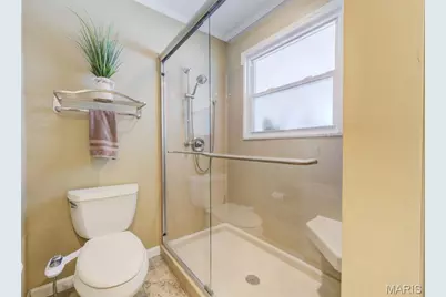 910 N Saint Jacques Street, Florissant, MO 63031 - Photo 11