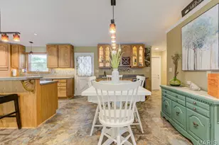 910 N St Jacques St, Florissant, MO 63031 - Photo 5