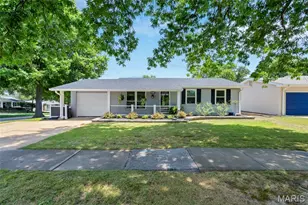 322 New Ballwin Rd, Ballwin, MO 63021 - Photo 3
