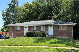 4526 Country Ln, Saint Ann, MO 63074 - Photo 1