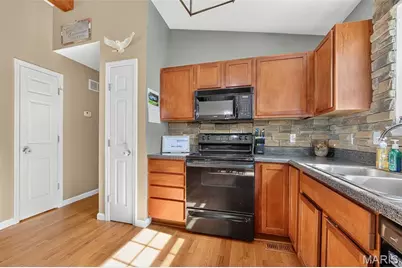 224 Parkway Drive, Troy, MO 63379 - Photo 9