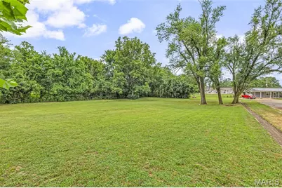 13 Russell Drive, Bismarck, MO 63624 - Photo 9