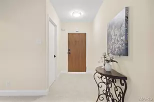 900 S Hanley Rd, Clayton, MO 63105 - Photo 17