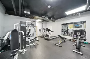 900 S Hanley Rd, Clayton, MO 63105 - Photo 21