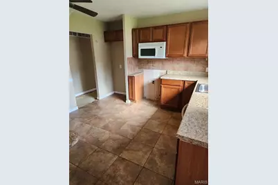 2960 Devonshire Drive, Florissant, MO 63033 - Photo 11
