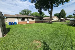 2960 Devonshire Dr, Florissant, MO 63033 - Photo 15
