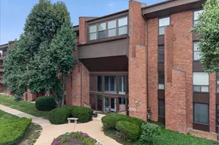 550 Coeur de Royale Dr, Saint Louis, MO 63141 - Photo 3