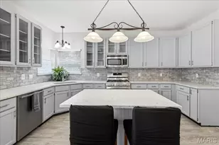 175 Beacon Point Ln, Wildwood, MO 63040 - Photo 7