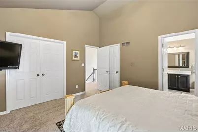 175 Beacon Point Lane, Wildwood, MO 63040 - Photo 35