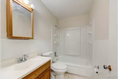 795 Bellarmine Lane, Florissant, MO 63031 - Photo 23