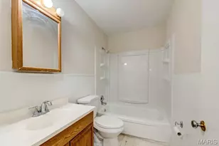 795 Bellarmine Ln, Florissant, MO 63031 - Photo 23