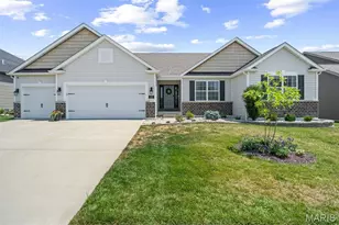 862 Topsfield Dr, Lake Saint Louis, MO 63367 - Photo 1