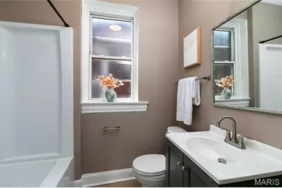 3339 Virginia Avenue, Saint Louis, MO 63118 - Photo 23