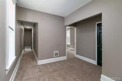 3339 Virginia Avenue, Saint Louis, MO 63118 - Photo 15