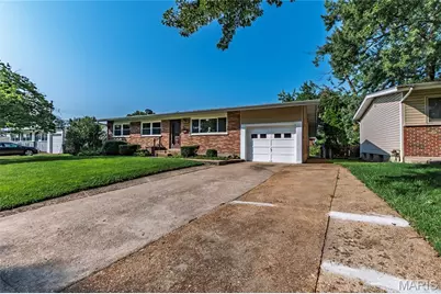 710 Bellarmine Lane, Florissant, MO 63031 - Photo 27
