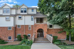 7021 Green Tee Ct, Saint Louis, MO 63129 - Photo 1