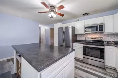 670 Meadow Drive, Saint Clair, MO 63077 - Photo 9