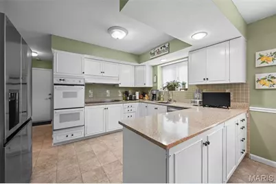 11631 Fallbrook Drive, Town and Country, MO 63131 - Photo 15