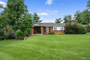 11631 Fallbrook Dr, Town and Country, MO 63131 - Photo 1