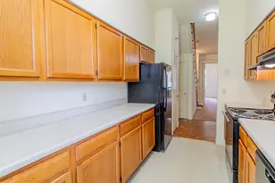 912 Russell Blvd, Saint Louis, MO 63104 - Photo 7