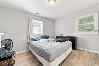 1435 Sproule Avenue, Saint Louis, MO 63139 - Photo 11