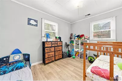 1435 Sproule Avenue, Saint Louis, MO 63139 - Photo 13