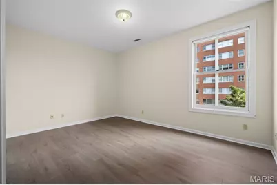 750 S Hanley Road #430, Clayton, MO 63105 - Photo 17