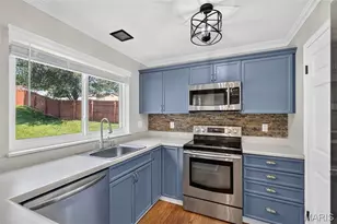 13211 Windygate Ln, Saint Louis, MO 63146 - Photo 9