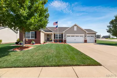 802 Railway Circle, Wentzville, MO 63385 - Photo 1