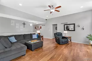 802 Railway Cir, Wentzville, MO 63385 - Photo 15