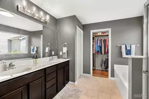 802 Railway Cir, Wentzville, MO 63385 - Photo 21