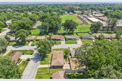 1 Elmwood Court, Saint Charles, MO 63301 - Photo 45